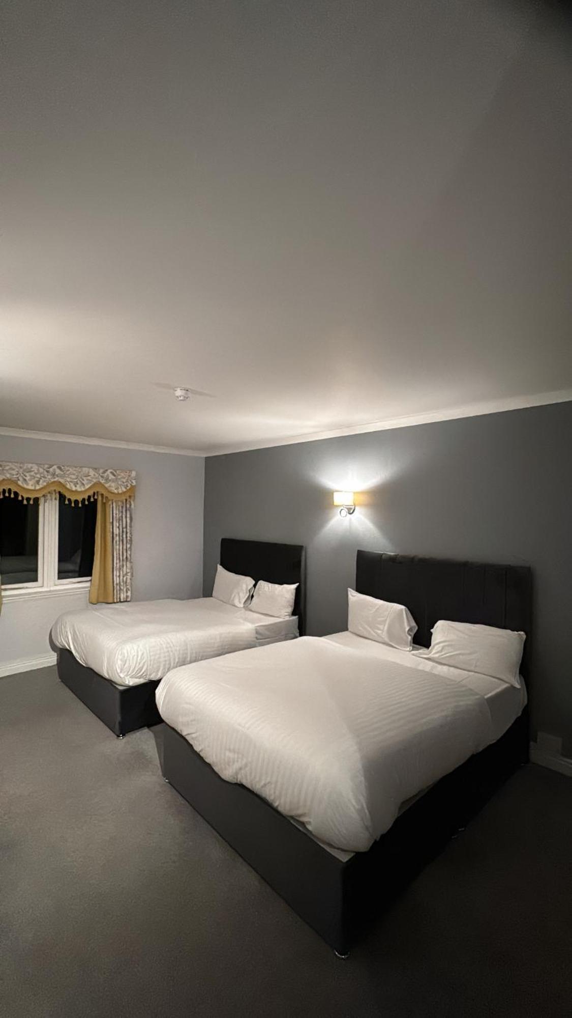 Edinburgh West Residence — Photos 3